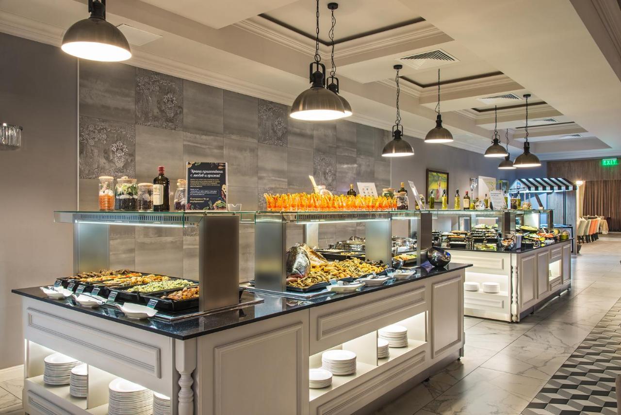 Casa Di Fiore Spa And Medical Hotel, Mineral Pools & Private Beach Kranevo Luaran gambar Buffet at a hotel