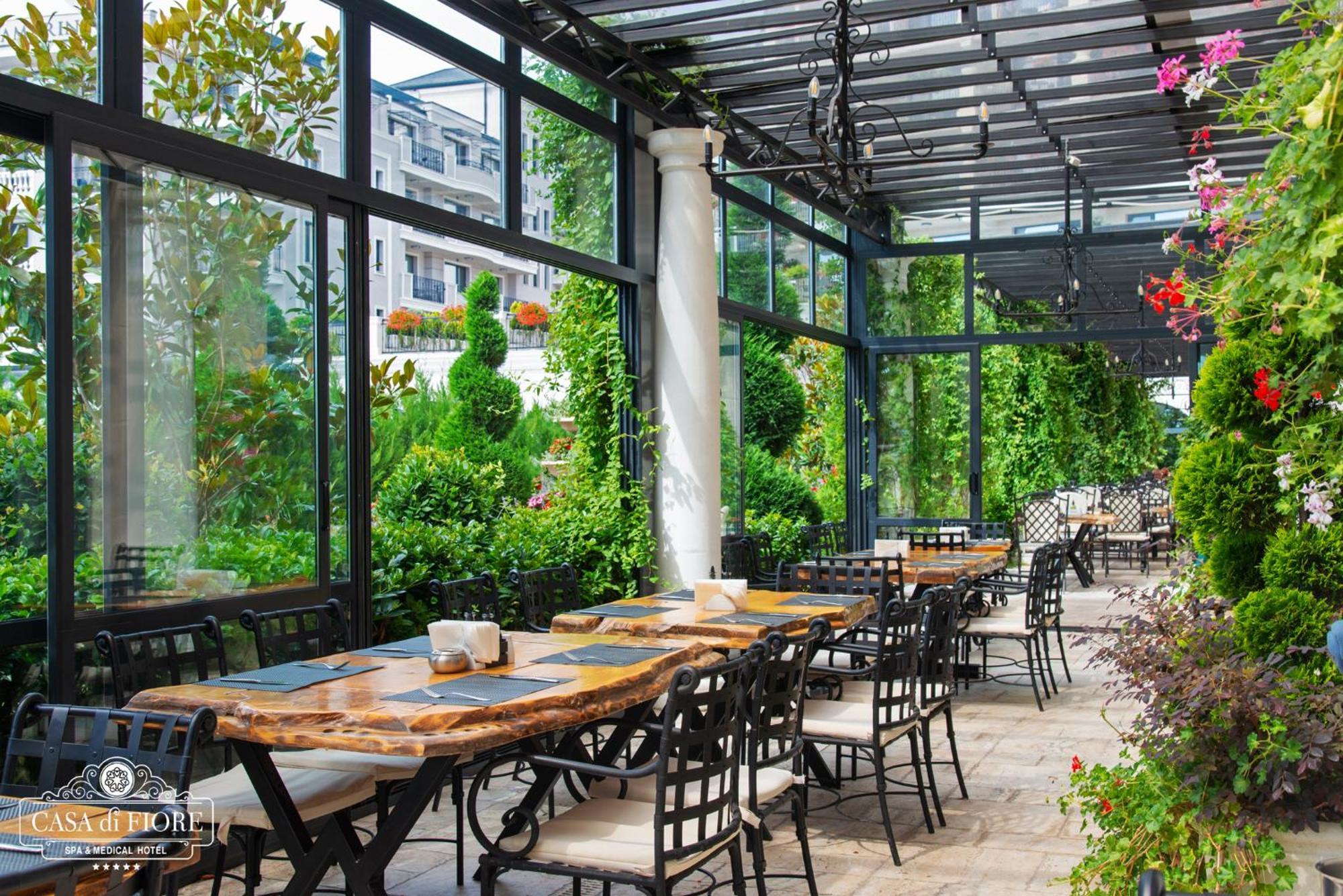 Casa Di Fiore Spa And Medical Hotel, Mineral Pools & Private Beach Kranevo Luaran gambar The restaurant's interior