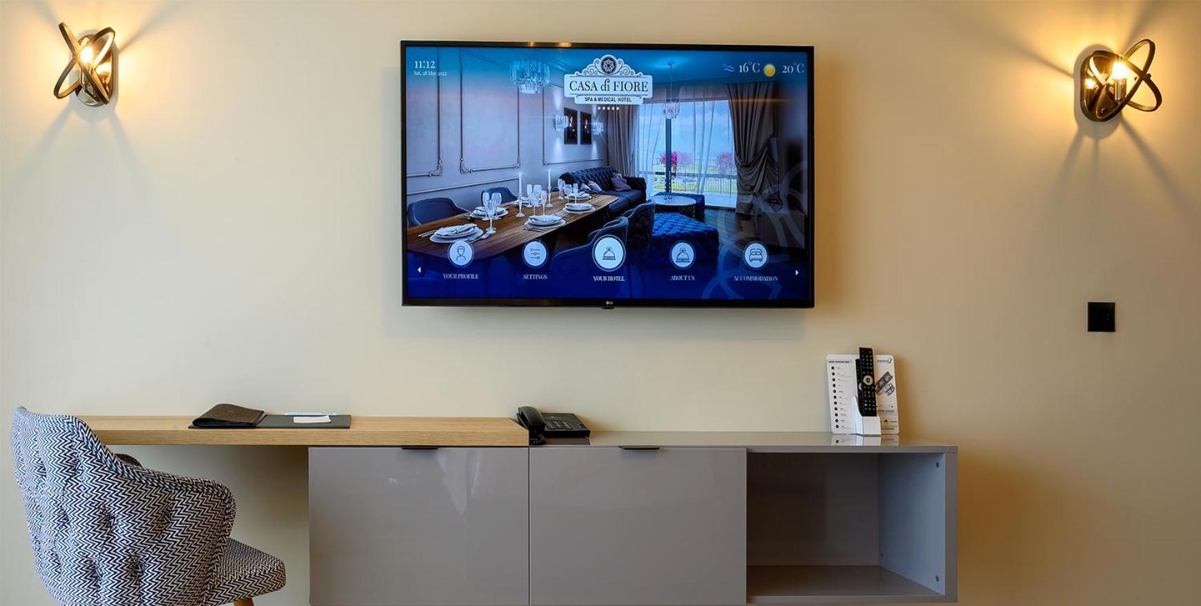 Casa Di Fiore Spa And Medical Hotel, Mineral Pools & Private Beach Kranevo Luaran gambar A television with a built-in room automation system