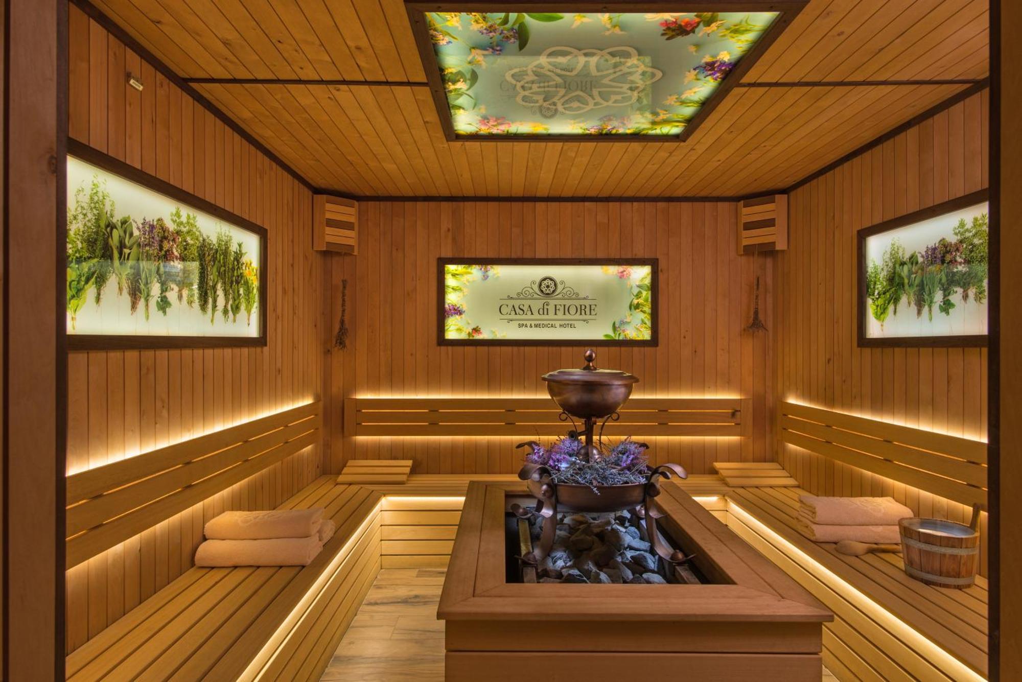 Casa Di Fiore Spa And Medical Hotel, Mineral Pools & Private Beach Kranevo Luaran gambar 3D rendering of a steam room